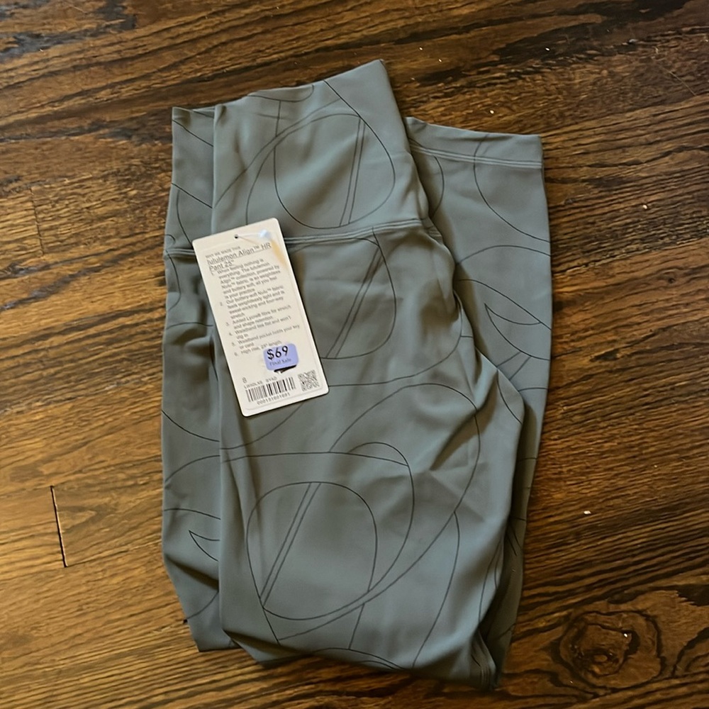 Lululemon Align HR Pant 25” Dark Green with design NWT size 8